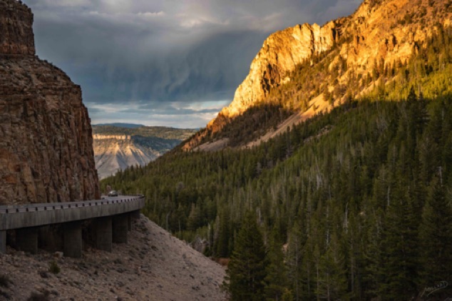 Yellowstone S. Grand Loop 
The Golden Mountain Pass